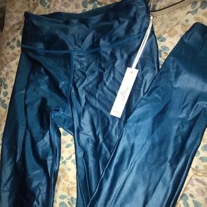 Fierce+Regal Shiny Blue Leggings